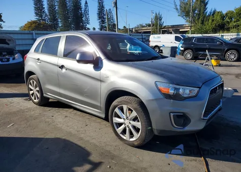 2015 Mitsubishi Outlander Sport Es z USA, uszkodzony, nr VIN 4A4AP3AW0FE056335